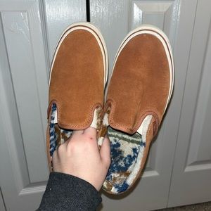 Vans Sherpa Classic Slip-Ons